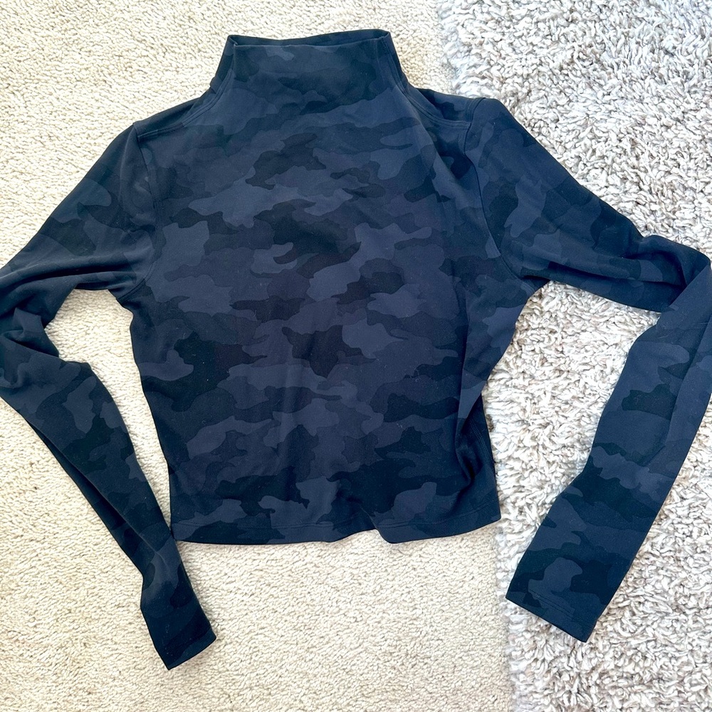 Lululemon top